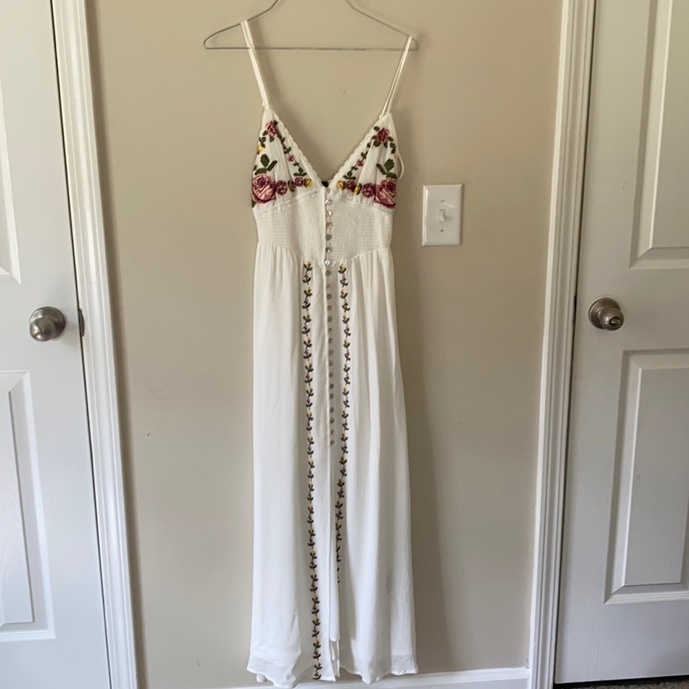 White dress for summer with flowers